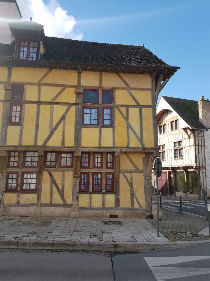 Appartement Du Vieux Troyes Exterior photo